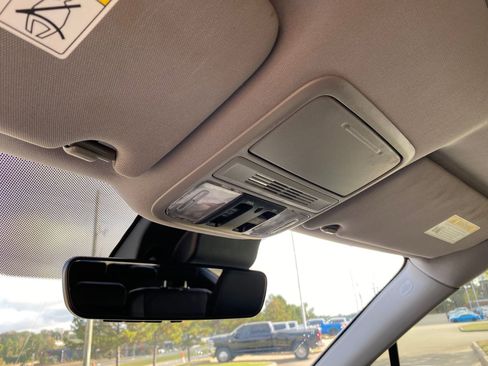 Used 2022 Honda Pilot Special Edition image 23