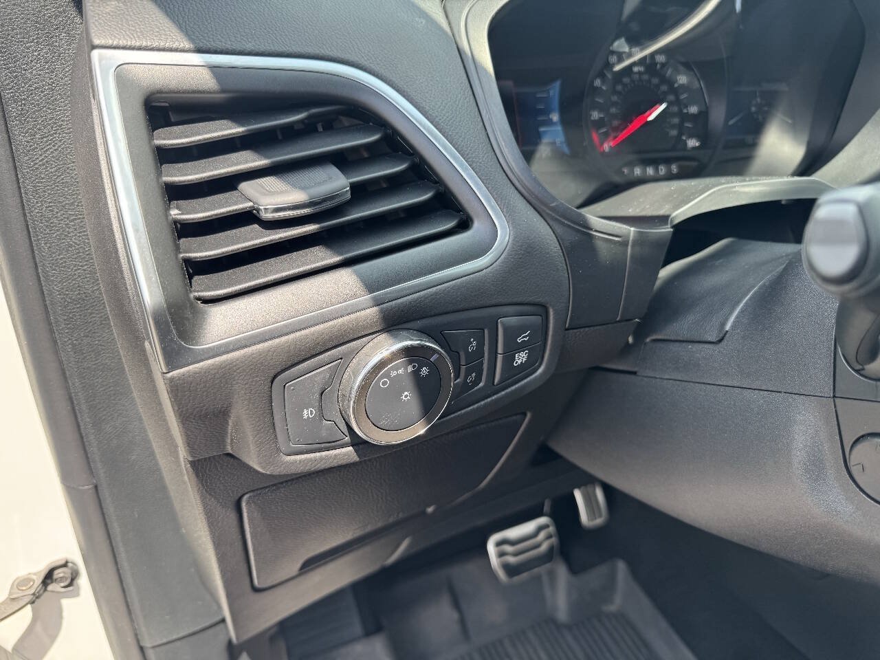 Used 2022 Ford Edge ST w/ Equipment Group 401A AWD/4WD image 14