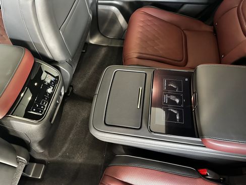 New 2026 INFINITI QX80 Autograph w/ Premium Cargo Package image 10