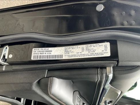 New 2025 Jeep Grand Cherokee Overland image 13