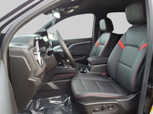 Used 2024 Chevrolet Colorado Z71 w/ Z71 Convenience Package 2 image 14