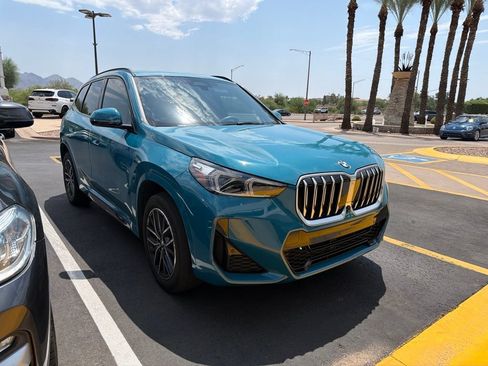 Used 2023 BMW X1 xDrive28i w/ Premium Package AWD/4WD image 2