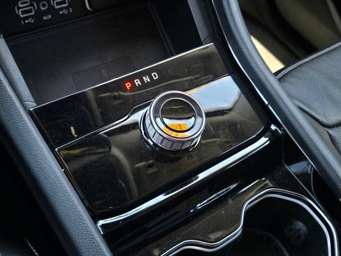 Used 2023 Jeep Grand Cherokee Limited w/ Luxury Tech Group II RWD image 15