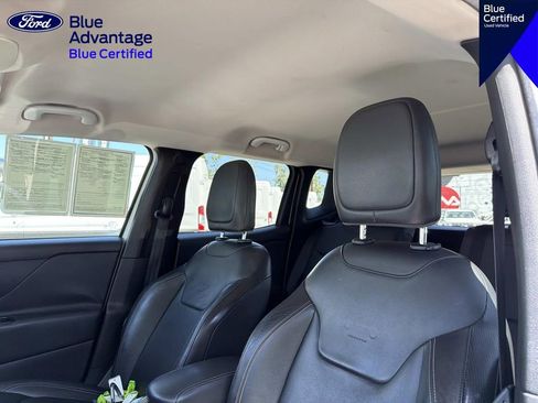Used 2015 Jeep Renegade Limited FWD image 17