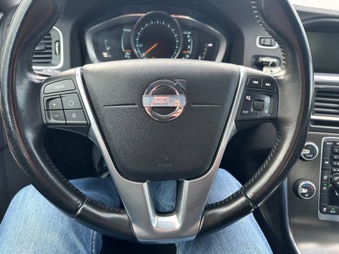 Used 2014 Volvo S60 T5 AWD/4WD image 19