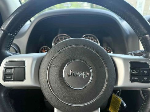 Used 2016 Jeep Compass High Altitude image 12