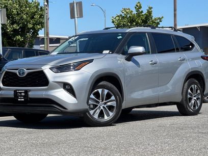 Used 2023 Toyota Highlander XLE