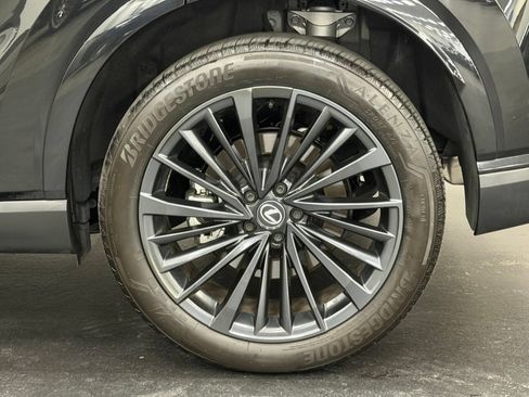 Used 2024 Lexus RX 350 Premium w/ Convenience Package FWD image 18