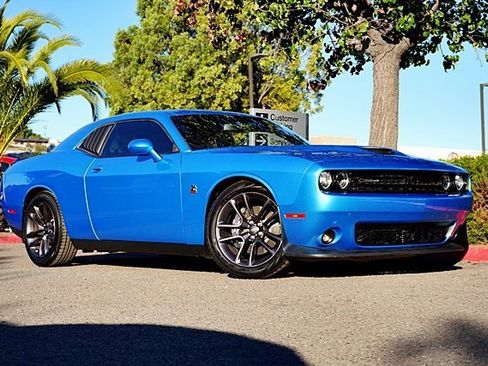 Used 2023 Dodge Challenger R/T Scat Pack w/ Plus Package image 2