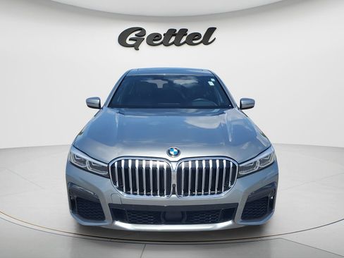 Used 2021 BMW 750i xDrive w/ Luxury Rear Seating Package AWD/4WD image 2