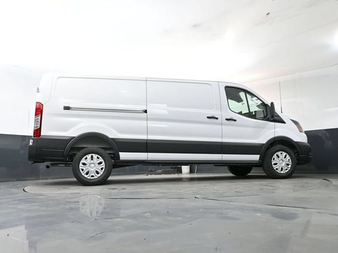 New 2026 Ford Transit 250 Low Roof RWD image 16