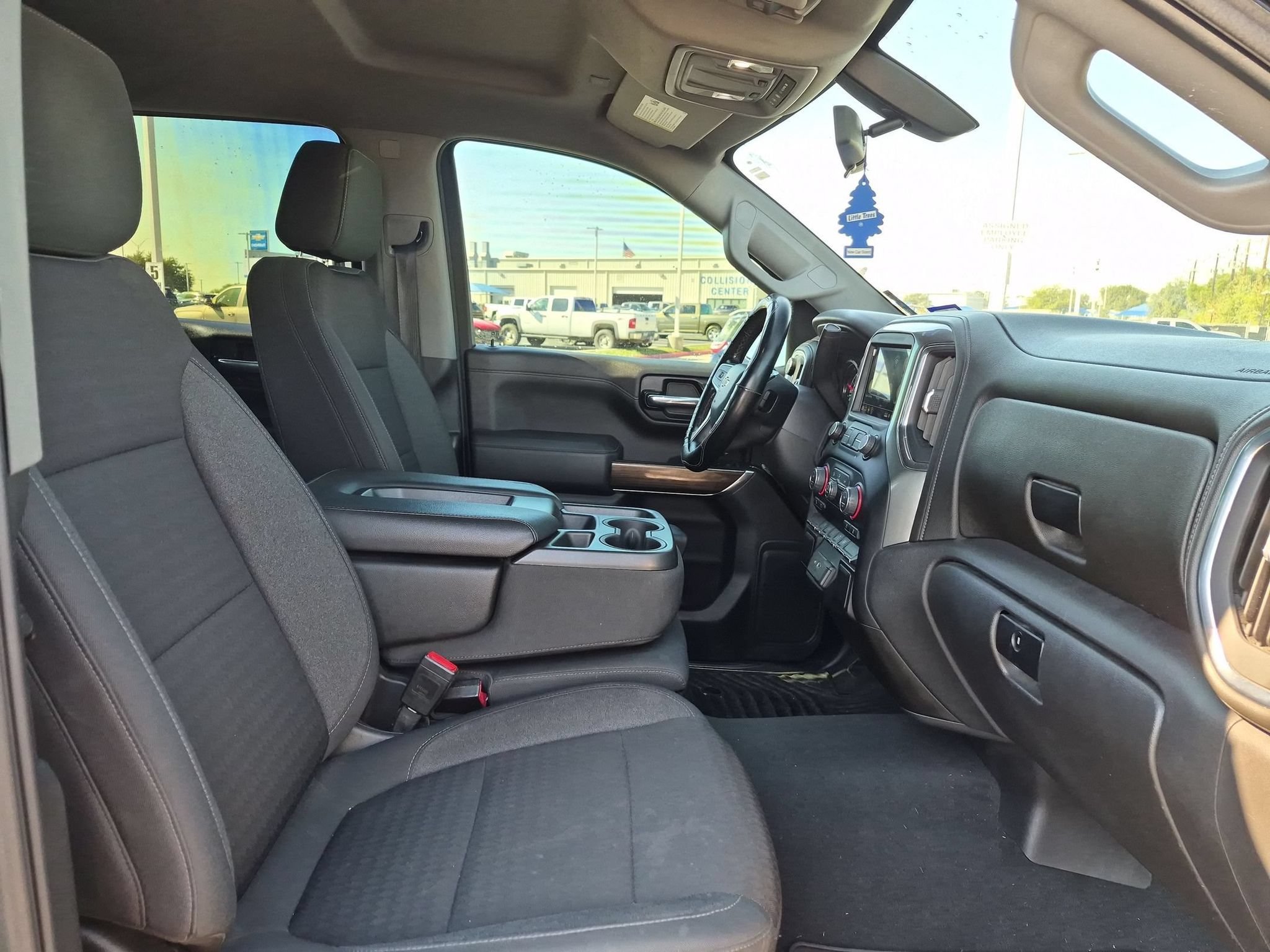 Used 2021 Chevrolet Silverado 1500 LT RWD image 28