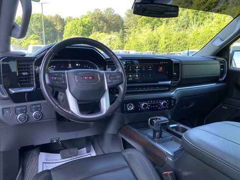 Used 2023 GMC Sierra 1500 SLT w/ SLT Premium Package AWD/4WD image 35