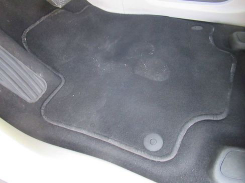 Used 2023 Chrysler Pacifica Limited image 22