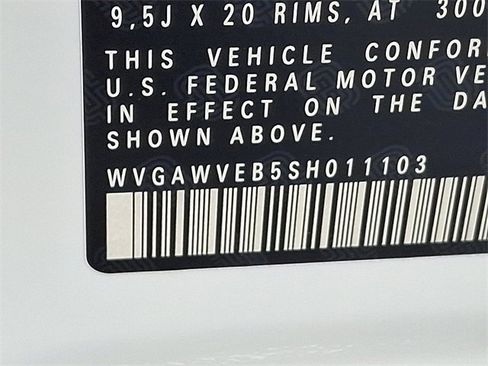 New 2025 Volkswagen ID. Buzz Pro S image 13