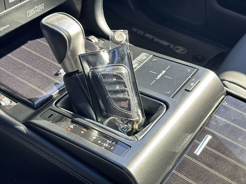 Used 2023 Lexus GX 460 Premium w/ Premium Plus Package image 36