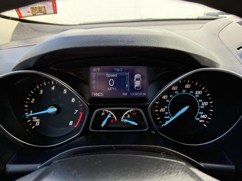 Used 2015 Ford Escape SE image 10