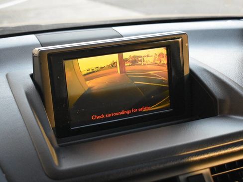 Used 2012 Lexus CT 200h Premium image 22