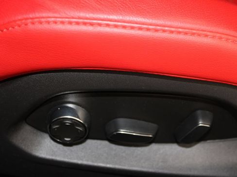 Used 2021 Chevrolet Corvette Stingray Preferred Conv w/ Z51 Performance Package RWD image 14