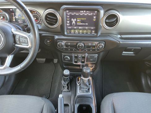 Used 2020 Jeep Gladiator Overland w/ Dual Top Group image 14