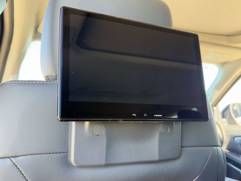 New 2026 Ford Expedition Max Platinum w/ Driver's Package image 22