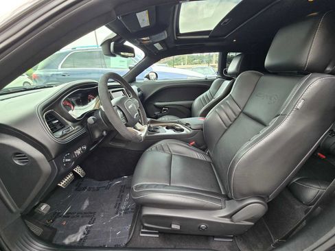 Used 2022 Dodge Challenger SRT Hellcat RWD image 16