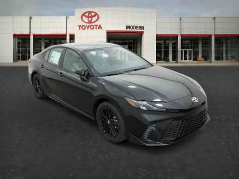 New 2026 Toyota Camry SE image 29