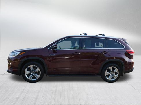Certified 2017 Toyota Highlander Limited AWD/4WD image 4