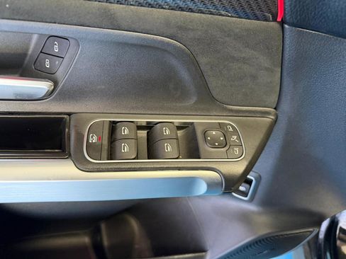 Used 2024 Mercedes-Benz GLB 250 4MATIC image 12