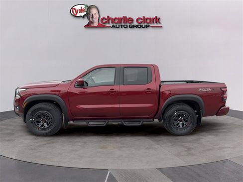 Used 2025 Nissan Frontier Pro-X w/ Pro Convenience Package image 3