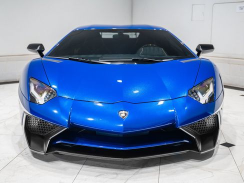 Used 2016 Lamborghini Aventador LP 750-4 Superveloce AWD/4WD image 4