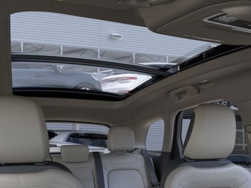 New 2026 Lincoln Corsair Premiere image 22