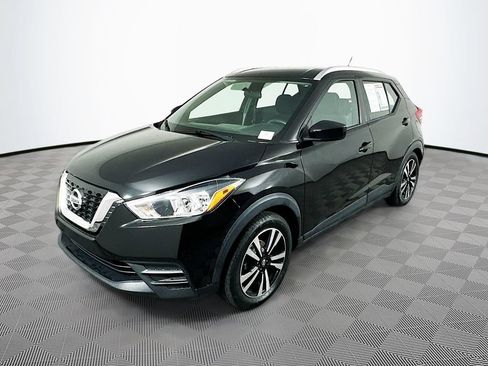 Used 2019 Nissan Kicks SV FWD image 5