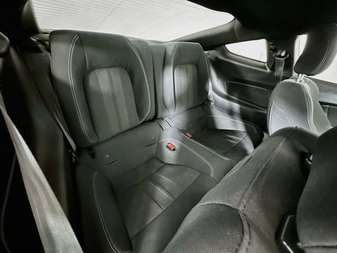 Used 2019 Ford Mustang GT w/ Equipment Group 301A RWD image 26
