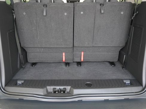 Used 2017 Ford Transit Connect XL image 22