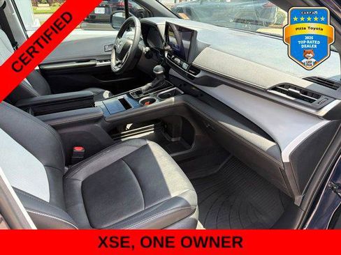 Certified 2025 Toyota Sienna XSE FWD image 10