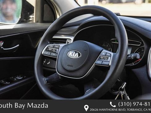 Used 2019 Kia Sorento FWD image 15