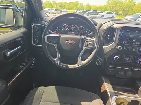 Certified 2021 Chevrolet Silverado 1500 RST w/ Rally Edition AWD/4WD image 10