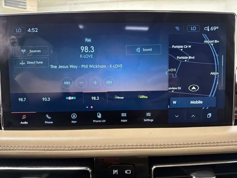 Used 2022 Lincoln Nautilus Reserve w/ Equipment Group 201A image 24