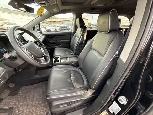 Used 2023 Honda Odyssey Elite image 18