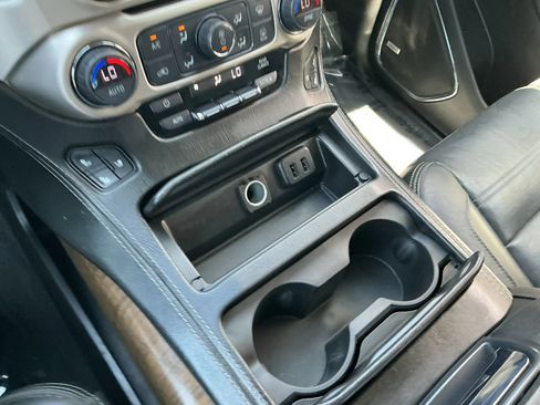 Used 2019 GMC Yukon Denali AWD/4WD image 25