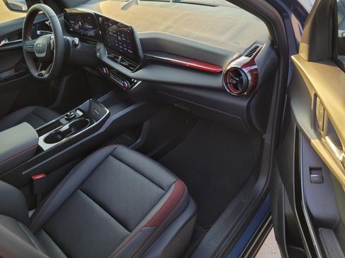 New 2027 Chevrolet Equinox RS FWD image 7