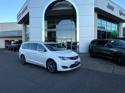Used 2017 Chrysler Pacifica Limited