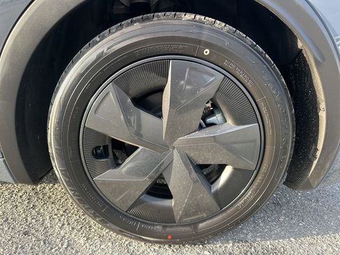 Used 2025 Toyota Prius LE image 27