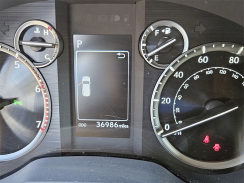 Used 2022 Lexus GX 460 Premium image 17