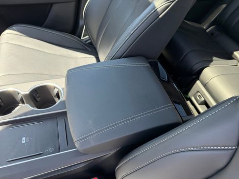 Used 2025 Acura MDX w/ Technology Package image 14