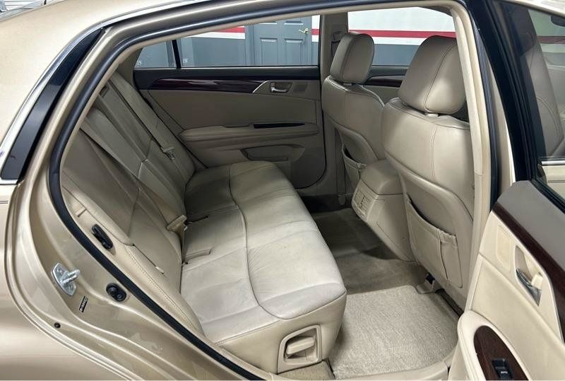 Used 2010 Toyota Avalon XL FWD image 9