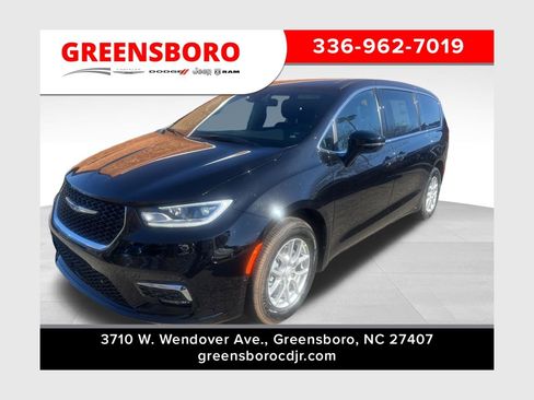 New 2026 Chrysler Pacifica Select FWD image 1