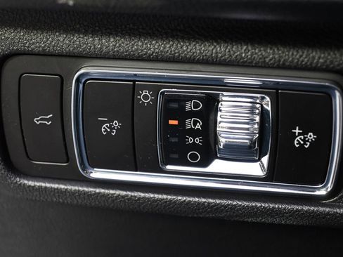 New 2026 Lincoln Corsair Premiere image 24