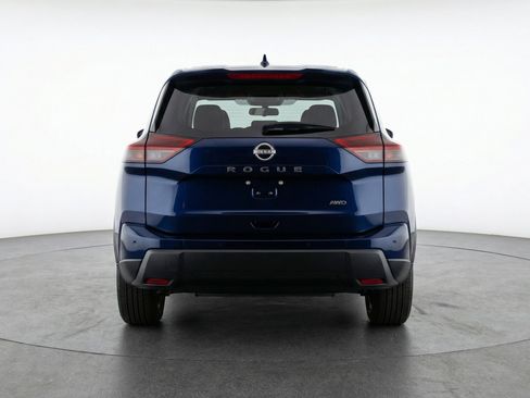 Used 2025 Nissan Rogue SV AWD/4WD image 7